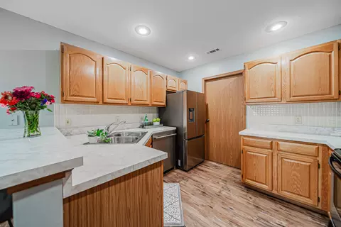 Kitchen - 1237 Dunhurst St, Circleville, OH 43113 photo 1 of 4