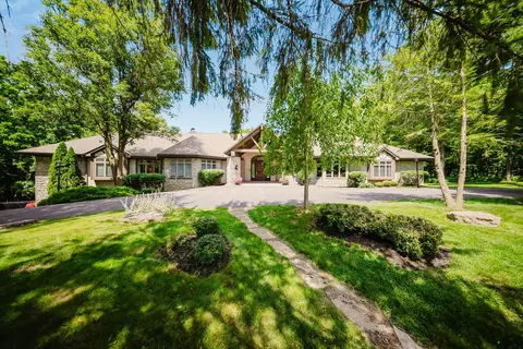 1750 Wingate Dr, Delaware, OH 43015