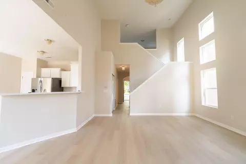 Living - 5595 Eagle River Dr, Dublin, OH 43016 photo 1 of 4