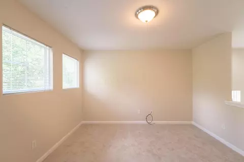 Living - 5595 Eagle River Dr, Dublin, OH 43016 photo 4 of 4