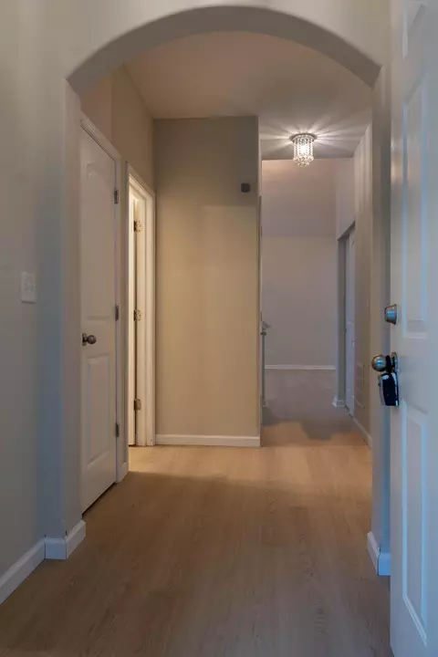 Entry Way - 5595 Eagle River Dr, Dublin, OH 43016 photo 3 of 3