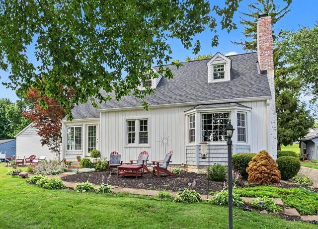 368 Lakeshore Dr W, Hebron, OH 43025