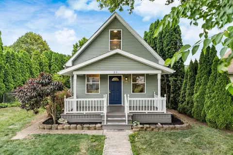 23 E Oak St, Canal Winchester, OH 43110