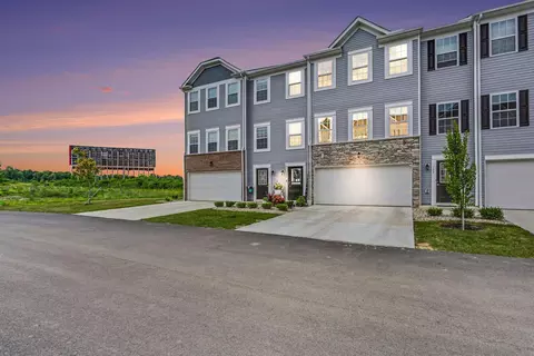 135 Coyote Willow Dr #39B, Reynoldsburg, OH 43068