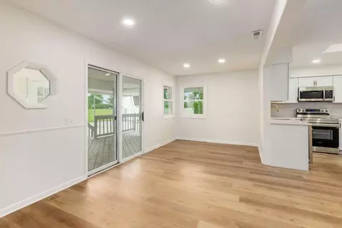 Living - 12635 Clark Dr, Orient, OH 43146 photo 7 of 10