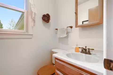 Bath - 3059 Troehler Rd, Springfield, OH 45505 photo 3 of 3