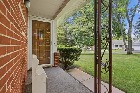 Exterior - 3059 Troehler Rd, Springfield, OH 45505 photo 5 of 12