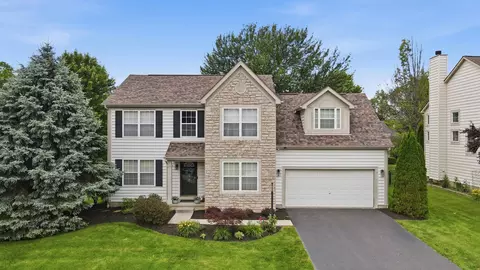 6326 Champions Dr, Westerville, OH 43082