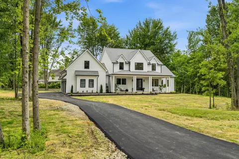8002 Maxtown Rd, Westerville, OH 43082