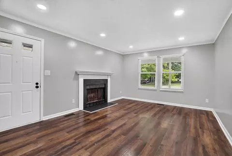 Living - 2425 Dunsworth Dr, Columbus, OH 43235 photo 3 of 5