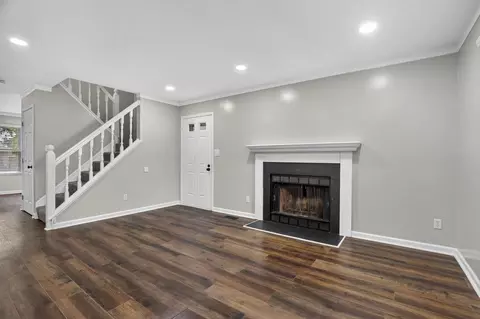 Living - 2425 Dunsworth Dr, Columbus, OH 43235 photo 2 of 5