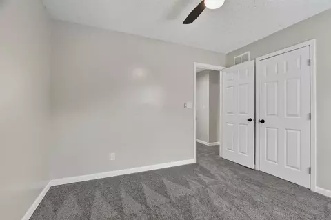 Bedroom - 2425 Dunsworth Dr, Columbus, OH 43235 photo 9 of 10