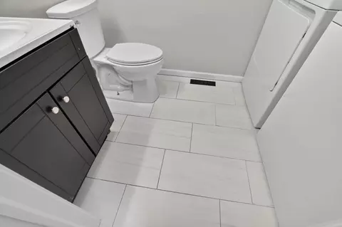 Bath - 2425 Dunsworth Dr, Columbus, OH 43235 photo 7 of 7