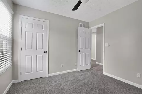 Bedroom - 2425 Dunsworth Dr, Columbus, OH 43235 photo 6 of 10