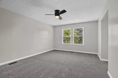 Bedroom - 2425 Dunsworth Dr, Columbus, OH 43235 photo 1 of 10