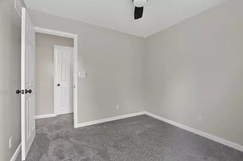Bedroom - 2425 Dunsworth Dr, Columbus, OH 43235 photo 7 of 10