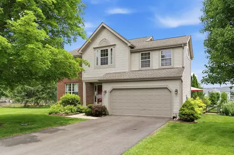 8910 Sedona Ct, Lewis Center, OH 43035