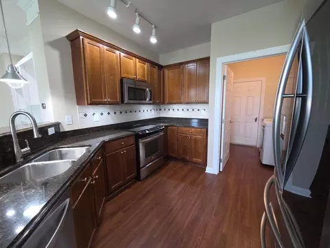 Kitchen - 4216 Bradhurst Dr, Dublin, OH 43016 photo 2 of 4