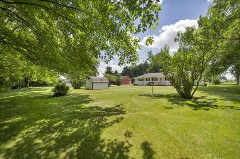Exterior - 2056 Lehner Ave, Marion, OH 43302 photo 3 of 4