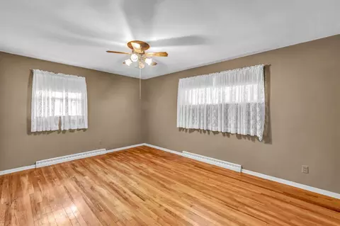 Bedroom - 2056 Lehner Ave, Marion, OH 43302 photo 1 of 6