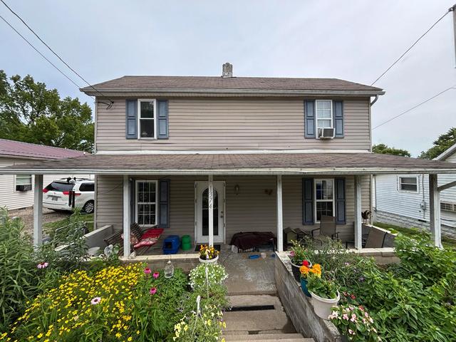 1374 Charles St, Logan, OH 43138