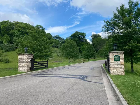 122 Orchard Wood Path, Granville, OH 43023