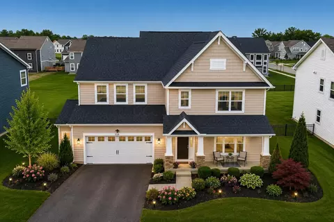 116 Maple Crest Dr, Lewis Center, OH 43035