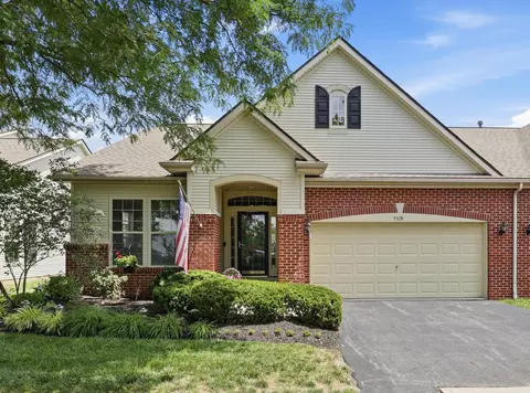 5538 Grand Cresent Dr, Galena, OH 43021