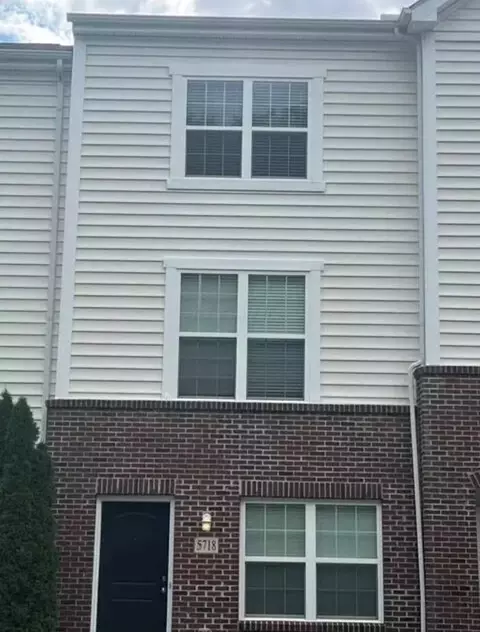5718 Pittsford Dr, Westerville, OH 43081