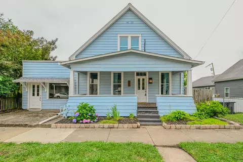 363 Poplar St, Nelsonville, OH 45764