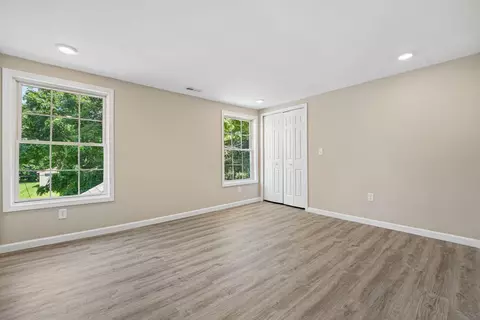 Bedroom - 497 Smith St, Marion, OH 43302 photo 2 of 3
