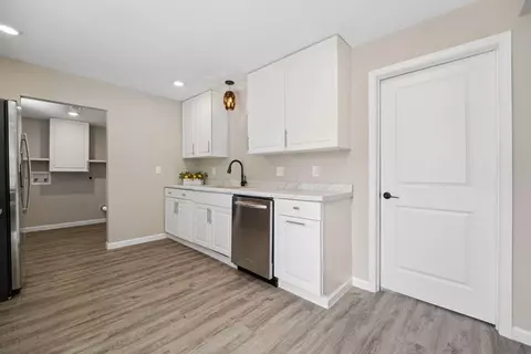 Kitchen - 497 Smith St, Marion, OH 43302 photo 1 of 2