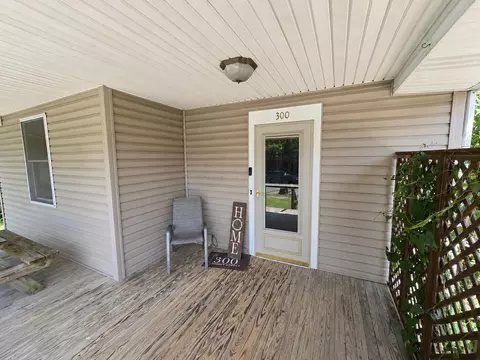 Exterior - 300 Summit St, Marion, OH 43302 photo 1 of 5