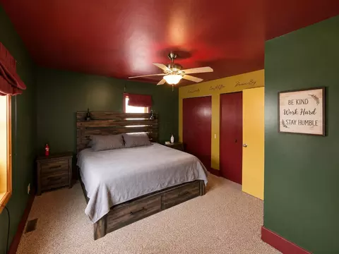 Bedroom - 300 Summit St, Marion, OH 43302 photo 6 of 7