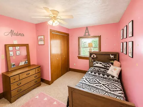 Bedroom - 300 Summit St, Marion, OH 43302 photo 4 of 7