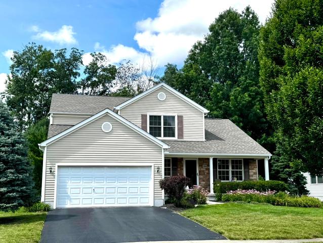 3884 Black Pine Dr, Grove City, OH 43123