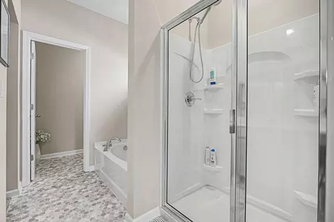 Bath - 4010 Chakeres Ave, Springfield, OH 45505 photo 1 of 4