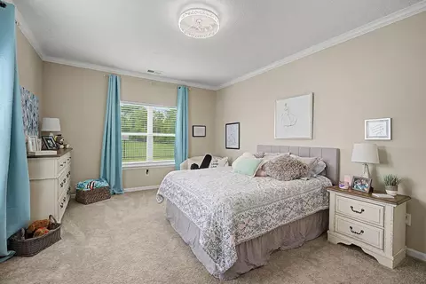 Bedroom - 4010 Chakeres Ave, Springfield, OH 45505 photo 2 of 7