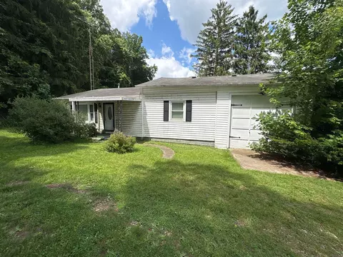 942 Meadowview Ave, Lancaster, OH 43130