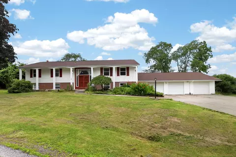 326 Roberts Dr SE, Newark, OH 43055