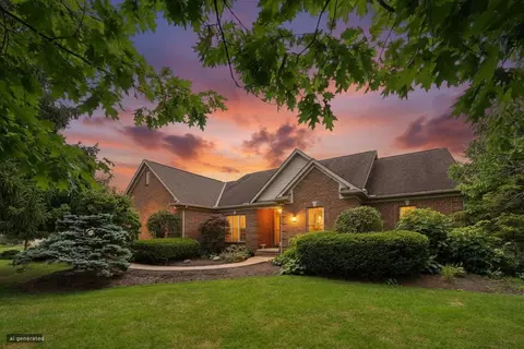 10885 Miller Ave, Canal Winchester, OH 43110
