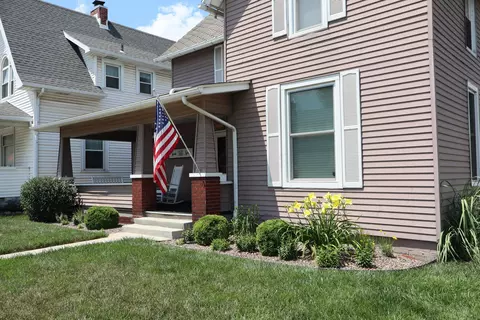 Exterior - 484 E Main St, Circleville, OH 43113 photo 7 of 8