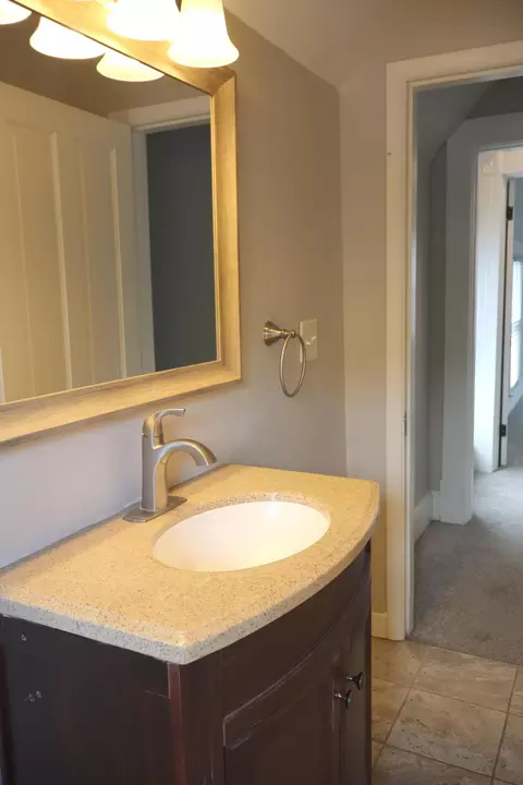 Bath - 484 E Main St, Circleville, OH 43113 photo 5 of 5