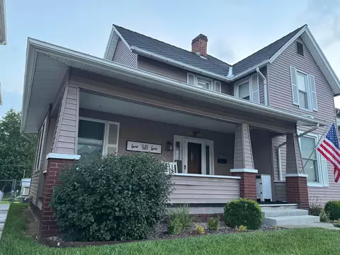 Exterior - 484 E Main St, Circleville, OH 43113 photo 1 of 8