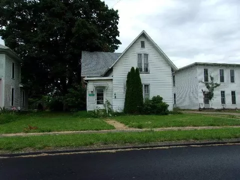 329 N Main St, Utica, OH 43080