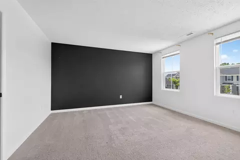Bedroom - 508 Skyway Dr, Springfield, OH 45505 photo 1 of 19