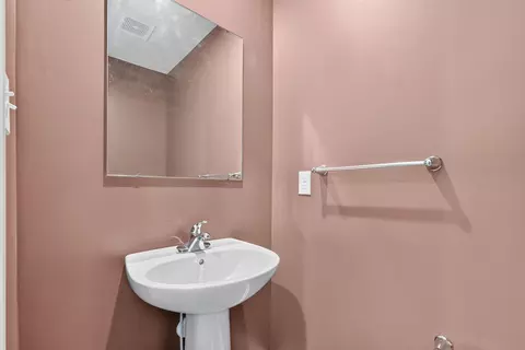 Bath - 508 Skyway Dr, Springfield, OH 45505 photo 1 of 7