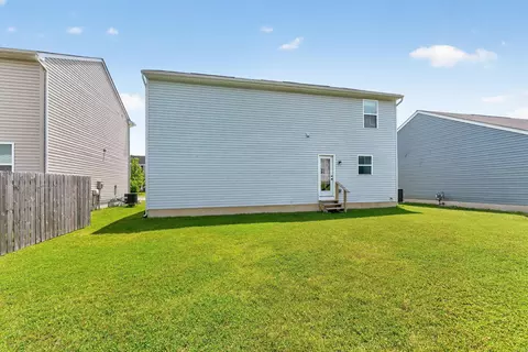 Exterior - 508 Skyway Dr, Springfield, OH 45505 photo 4 of 8