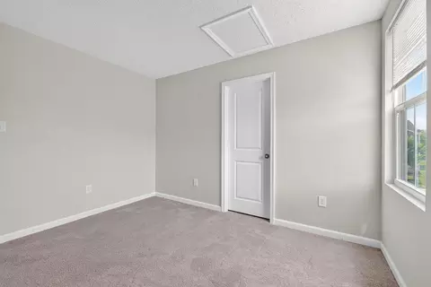 Bedroom - 508 Skyway Dr, Springfield, OH 45505 photo 14 of 19
