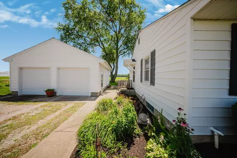 Exterior - 587 Bethlehem Rd W, Prospect, OH 43342 photo 4 of 14